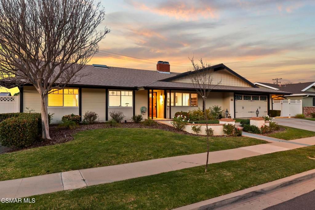 Photo of 331 Triangle Street, Thousand Oaks, CA 91360 (MLS # 226000591)