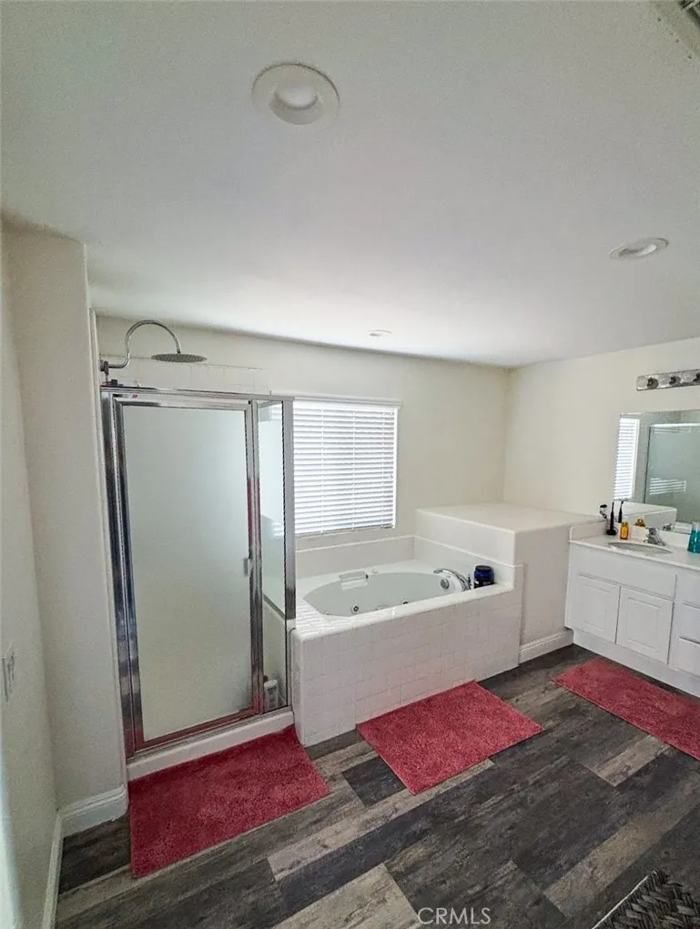 Hesperia, California 92344, United States, 5 Bedrooms Bedrooms, ,3 BathroomsBathrooms,Residential,Active,183972