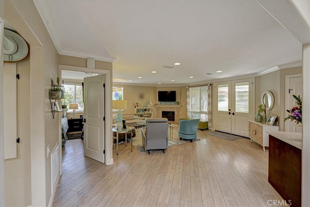 359 Avenida Castilla A