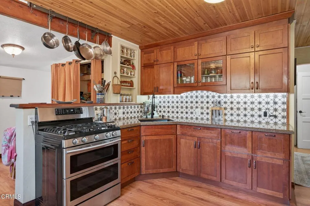 Ojai, California 93023, United States, 3 Bedrooms Bedrooms, ,2 BathroomsBathrooms,Residential,Active,171136