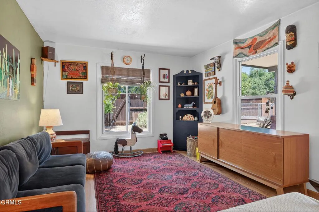 Ojai, California 93023, United States, 3 Bedrooms Bedrooms, ,2 BathroomsBathrooms,Residential,Active,171136