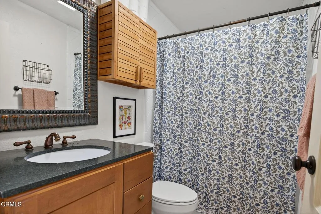 Ojai, California 93023, United States, 3 Bedrooms Bedrooms, ,2 BathroomsBathrooms,Residential,Active,171136