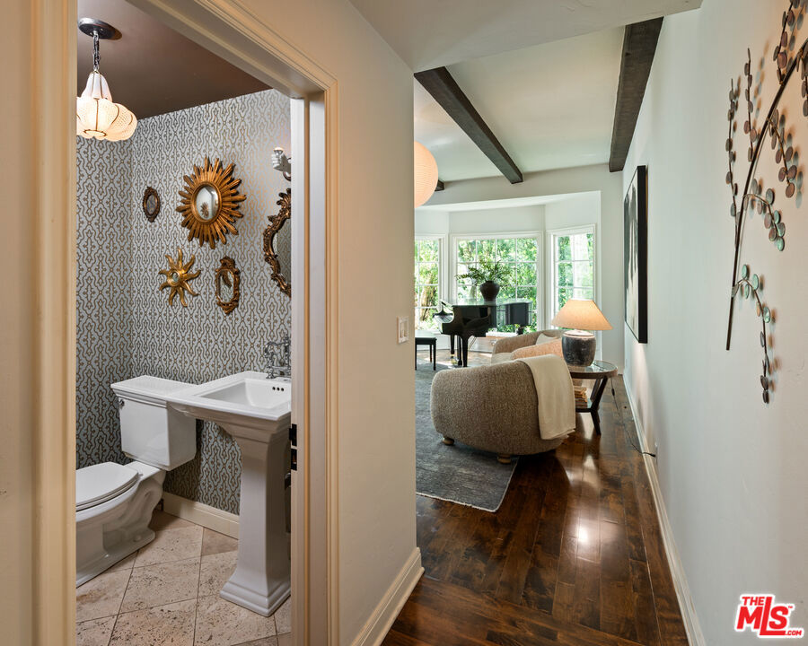 11982 Brentridge Lane