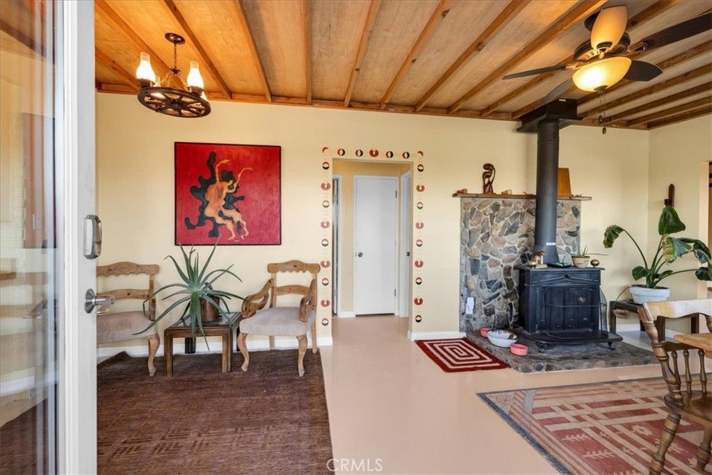 listing image 130729316722518507666