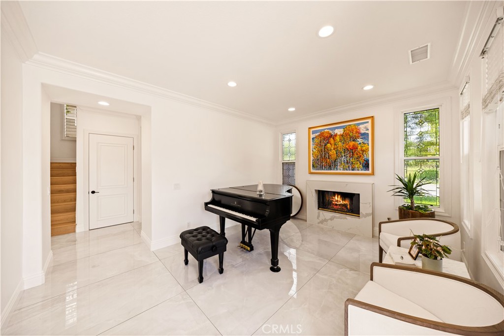 15 Tether Moon Lane