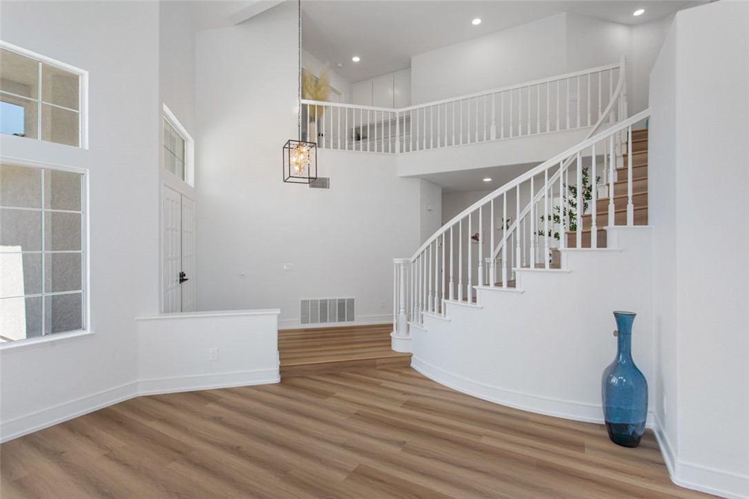 2426 Canyon Terrace