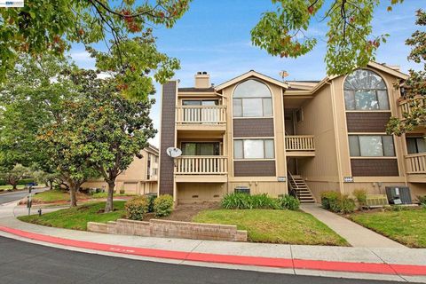 Photo of 2242 Brega Lane LN, Morgan Hill, CA 95037 (MLS # 41136784)