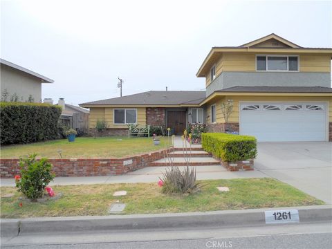 Photo of 1261 Reeder Ave, Covina, CA 91724 (MLS # CV26067070)