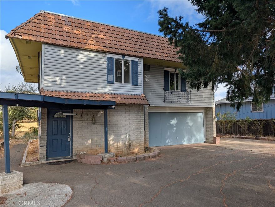 Cute starter with nice features. Clean and private. Very close to boat launch and perfect for first time buyer or weekend warrior. Large rear deck with nice views. Large garage and game room in lower level. 2 bedrooms 2 bath with laundry.
