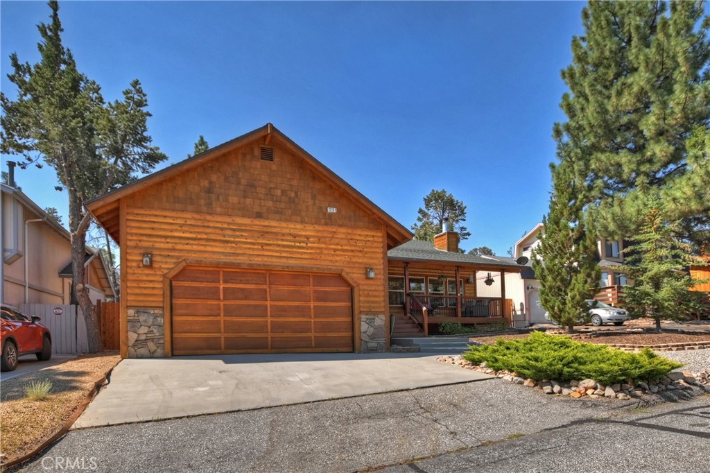 1251 Panorama Drive