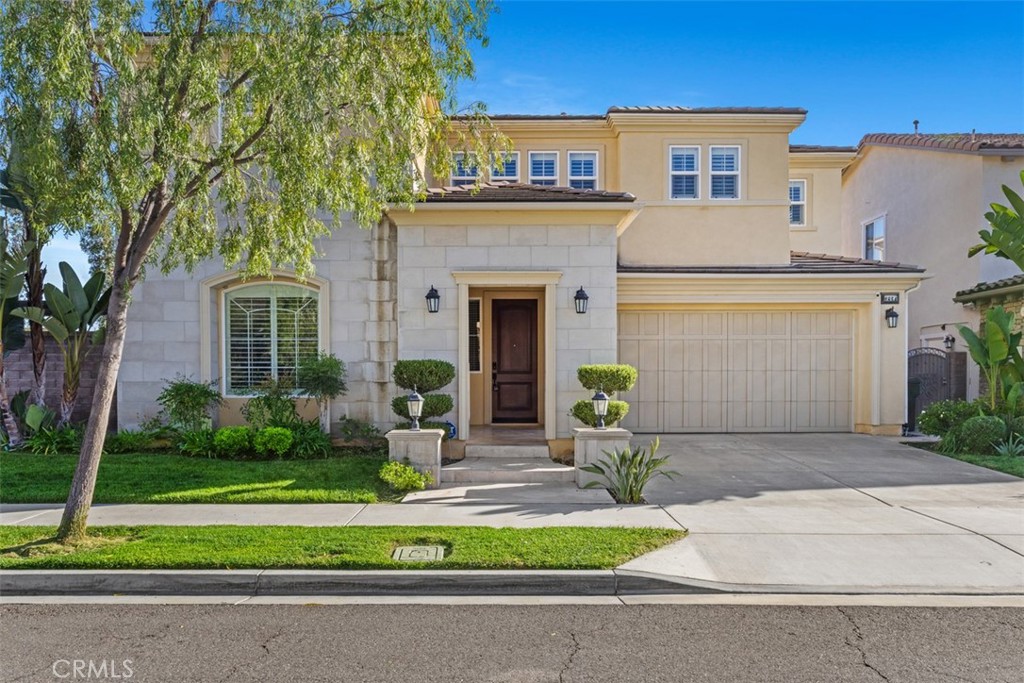 Beautiful and Stunning house in Black Stone community. High ceiling as you walk in the entry way. Beautiful wood floor throughout the entire house. Contemporary kitchen with granite countertop with full back splash. Stainless steel appliances . Many upgrades throughout. Built in wet bar off formal dinning room. One bedroom downstairs with its own bathroom. All bedrooms are equipped with own bathroom. Master bathroom with his and her vanity with quartz countertops. Specious walk in closet. Low maintenance front and back yard for water conservation and no neighbor behind. Community provides pool, spa and park.