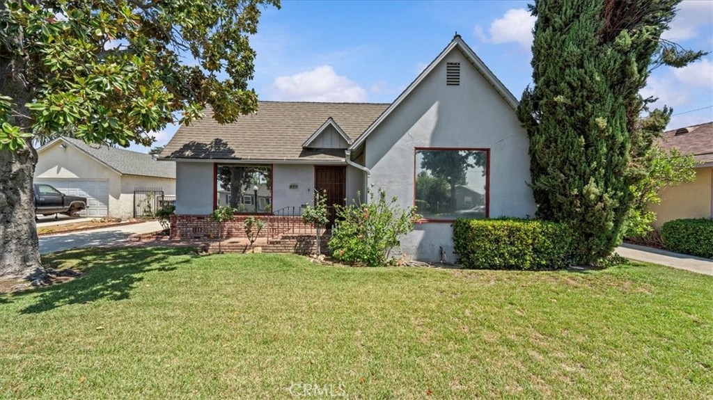 551 E I Street
