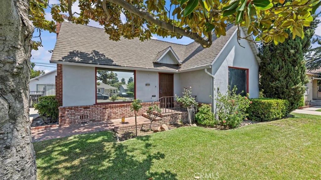 551 E I Street