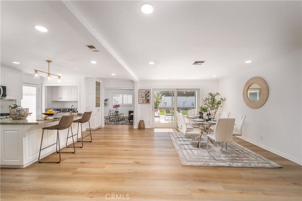 Photo of 24244 Friar Street, Woodland Hills, CA 91367 (MLS # SR25223991)