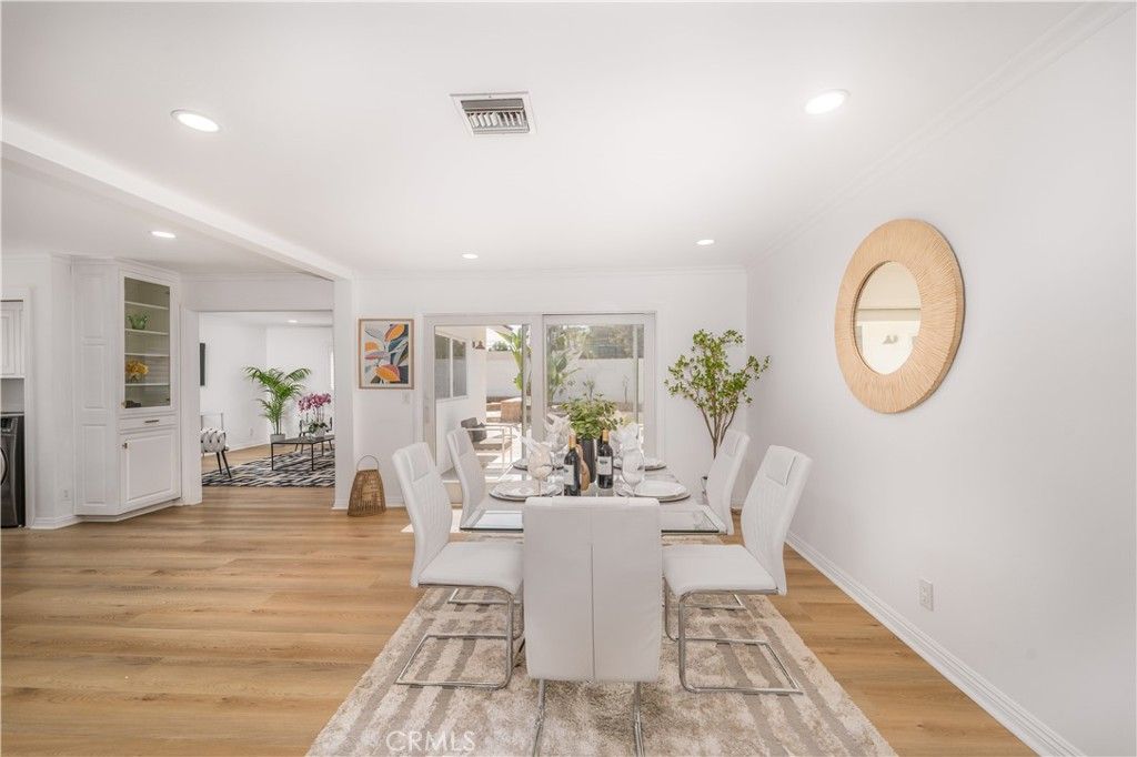 Photo of 24244 Friar Street, Woodland Hills, CA 91367 (MLS # SR25223991)