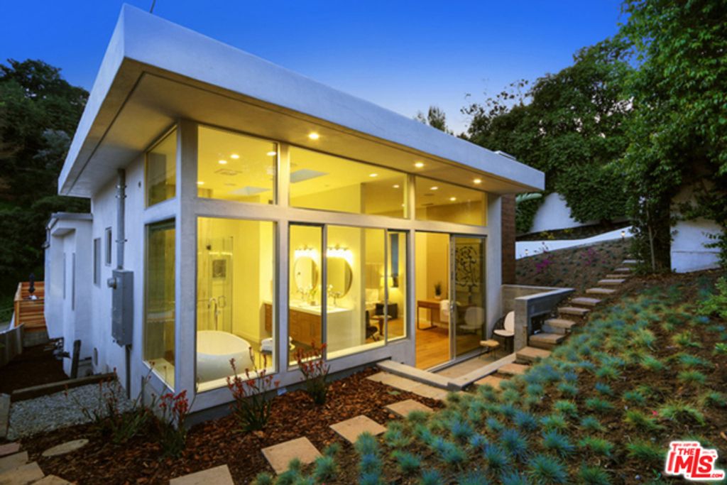 Photo of 10486 Sandal Lane, Los Angeles, CA 90077 (MLS # 25562509)