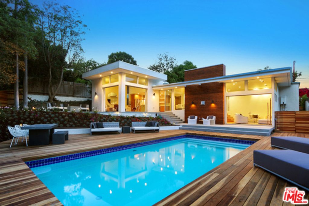 Photo of 10486 Sandal Lane, Los Angeles, CA 90077 (MLS # 25562509)