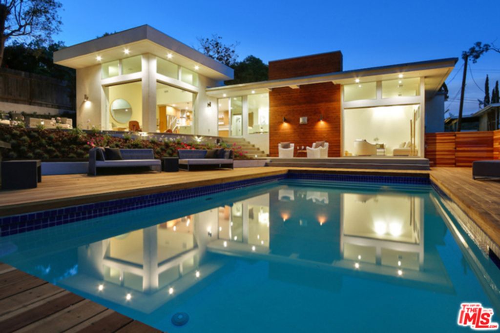 Photo of 10486 Sandal Lane, Los Angeles, CA 90077 (MLS # 25562509)