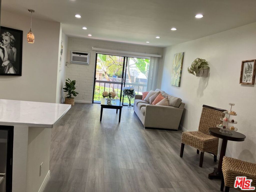 Photo of 1440 Veteran Avenue #209, Los Angeles, CA 90024 (MLS # 25575397)