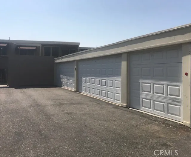 Newport Beach, California 92660, United States, 2 Bedrooms Bedrooms, ,2 BathroomsBathrooms,Residential,Active,219500