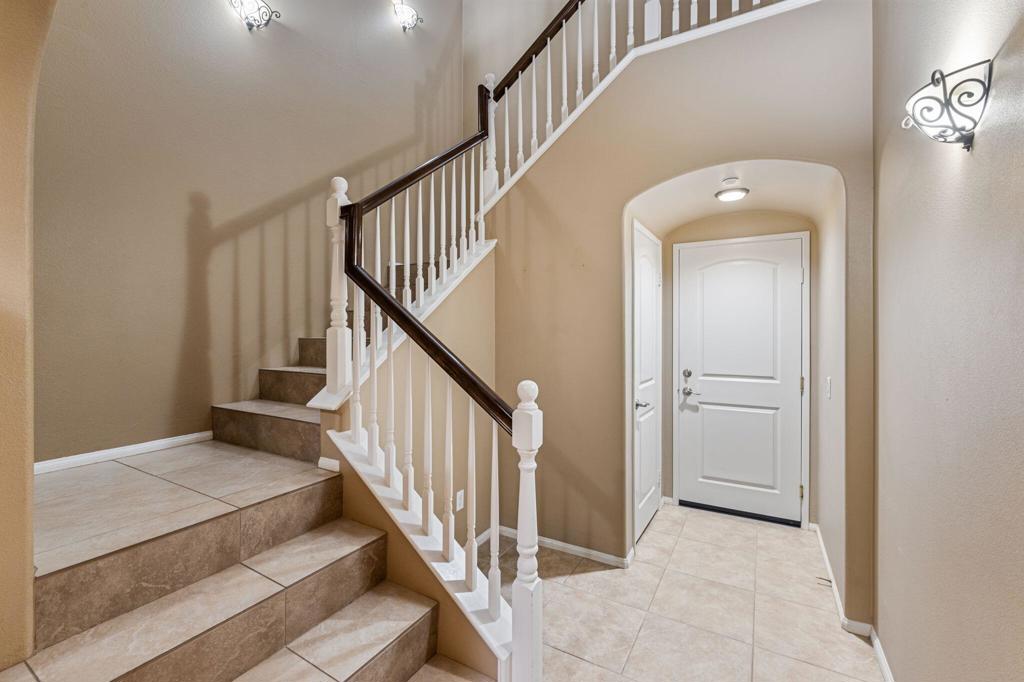 Spanish Walk - Residential