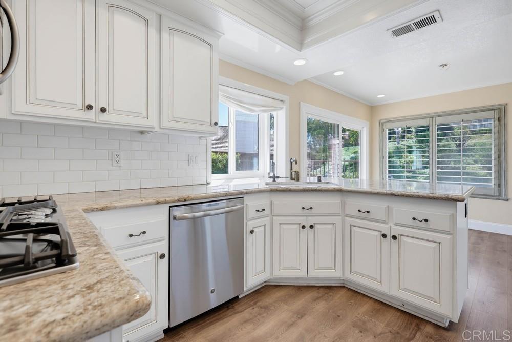3 Sunrose, Irvine CA 92603 - Photo 16