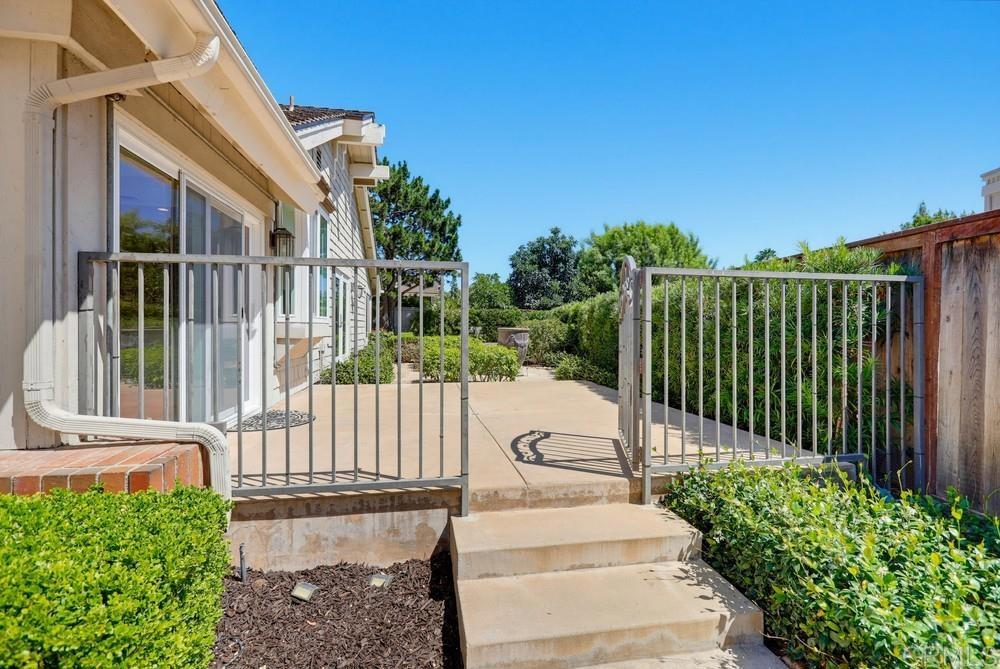 3 Sunrose, Irvine CA 92603 - Photo 44
