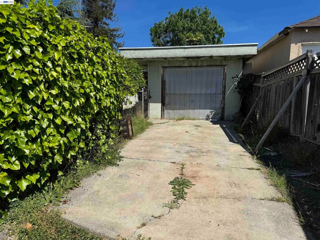 2120 Sol