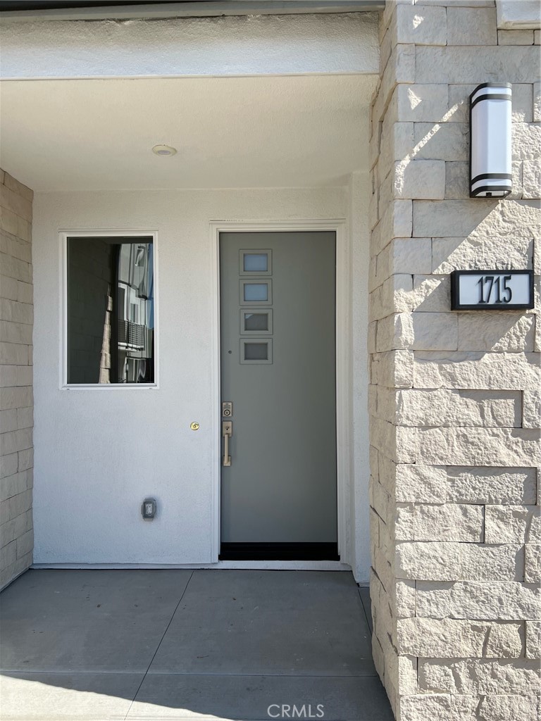 1715 W Cara Drive