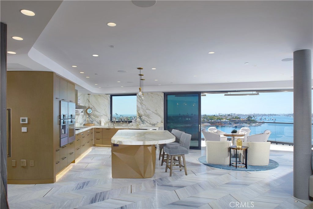 183 Carnation Avenue, Corona Del Mar CA 92625 - Photo 14