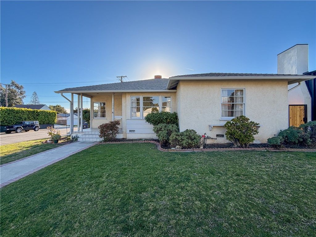 Photo of 7975 Chase Avenue, Los Angeles, CA 90045 (MLS # SB26037108)