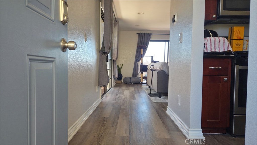 2309 E 17th 202