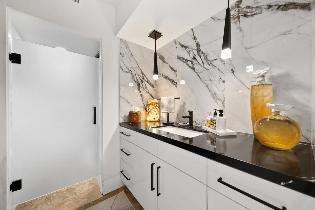 LQCC Lago La Quinta - Residential