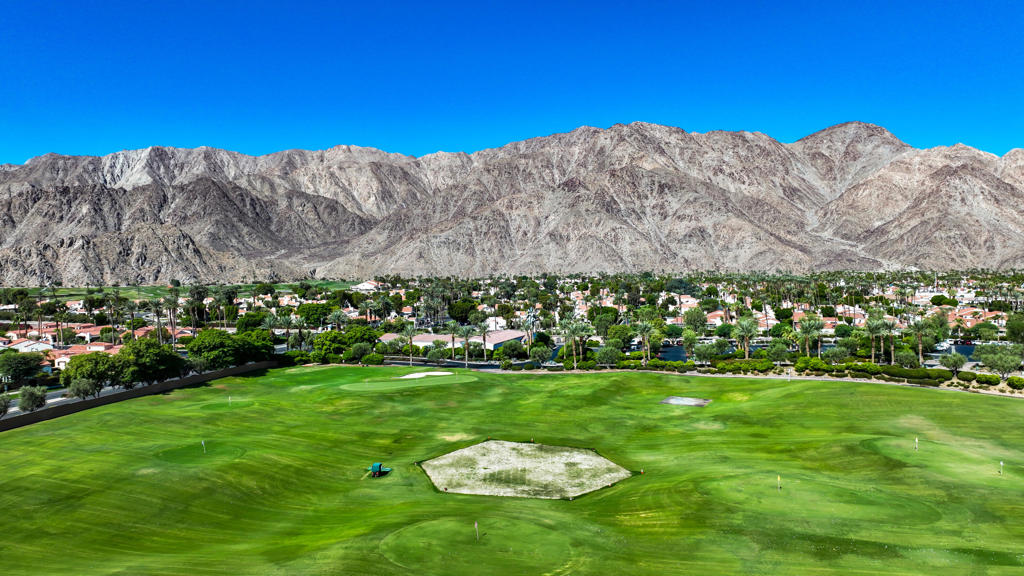 LQCC Lago La Quinta - Residential