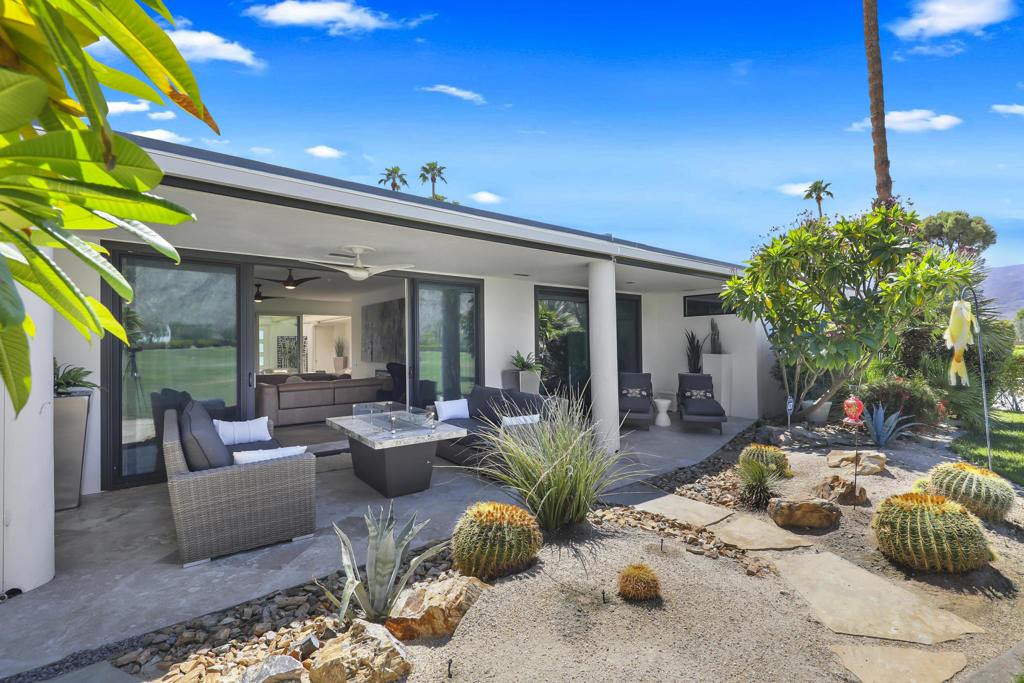 LQCC Lago La Quinta - Residential