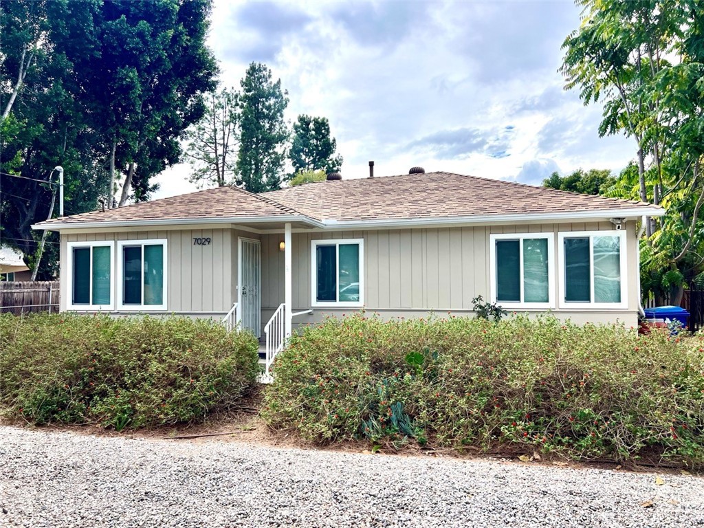 Fresh, bright, and move-in ready in Reseda. This 3-bedrrom 2-bath single-story features wood-like floors, newer windows with horizontal blinds, and fresh paint throughout. The updated kitchen shines with recessed lighting, quartz counters, stainless sink, new refrigerator and dishwasher, and plentiful cabinetry. A large bonus room adds flexible space for work, play, or a second living area and opens to the private backyard through a sliding glass door, with an additional side entry for convenience. In-unit laundry with washer and dryer included. Two updated baths with custom tile work. Ceiling fans in the dining room and all bedrooms, a smart thermostat, and generous built-in hallway storage. Outside, enjoy a long driveway, low-maintenance yard, mature landscaping, and rain gutters. Pets submit. No smoking. Good credit a must. Love where you live. Schedule your tour today!