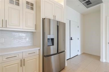 1598 Long Beach 401