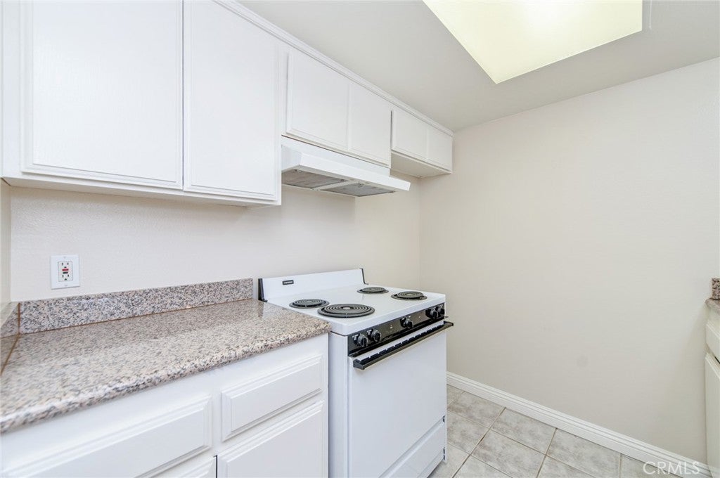 918 W Garvey 107