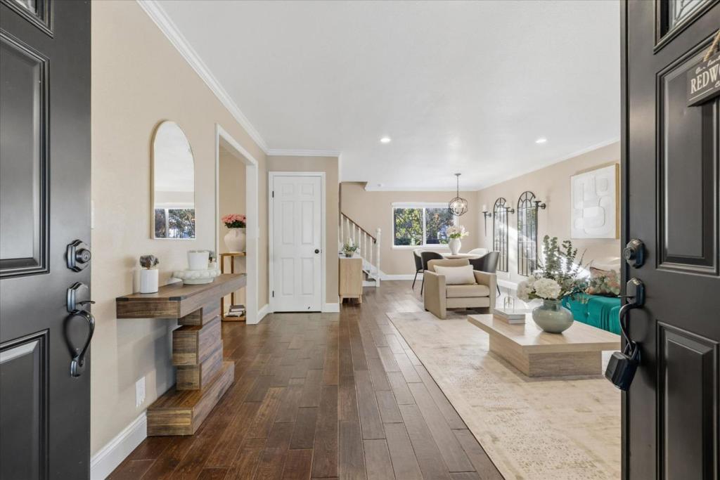 440 Carlos Avenue