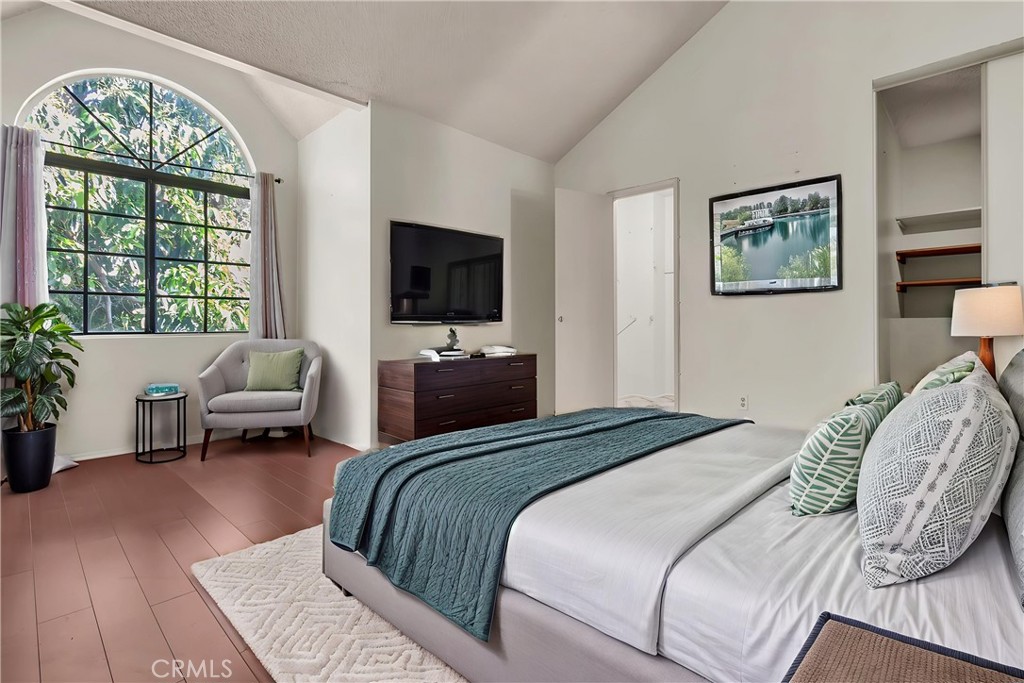 5915 Stafford Avenue K