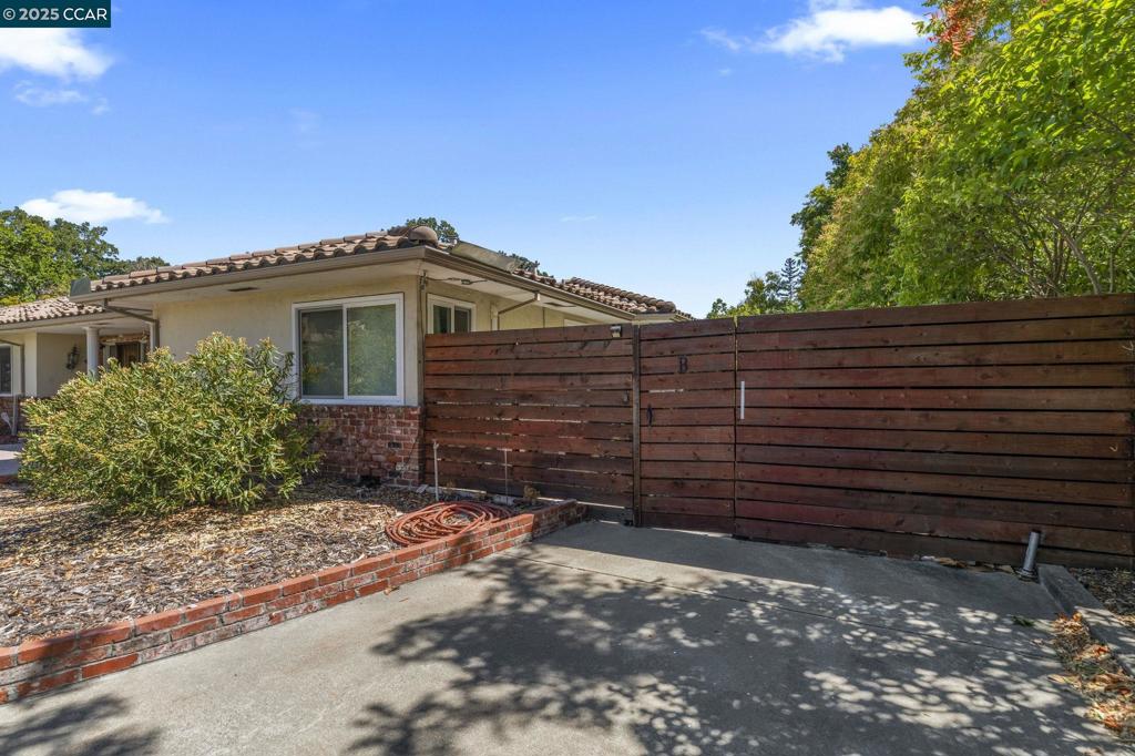 WALNUT CREEK - Residential