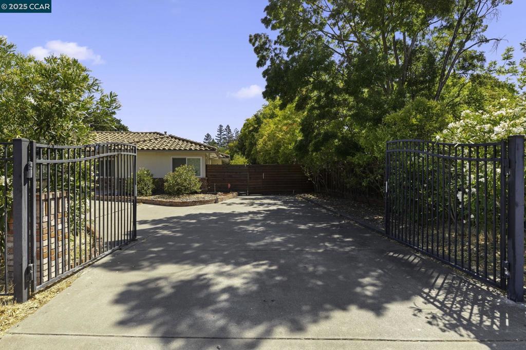 WALNUT CREEK - Residential
