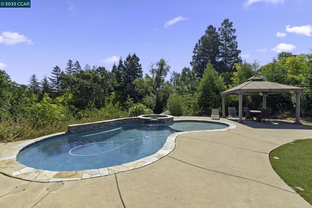 WALNUT CREEK - Residential