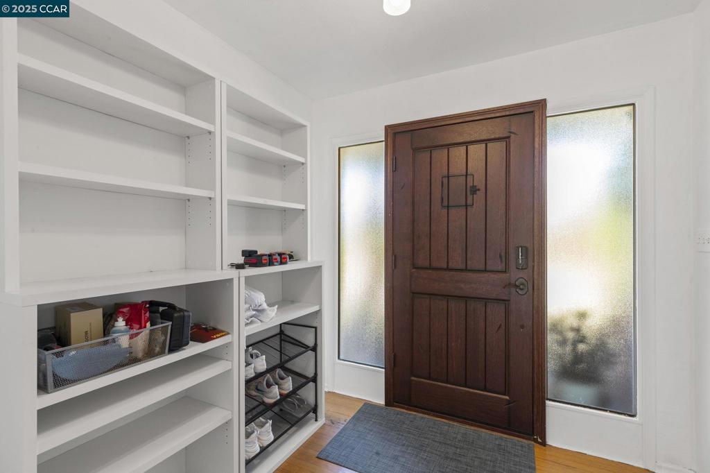 WALNUT CREEK - Residential