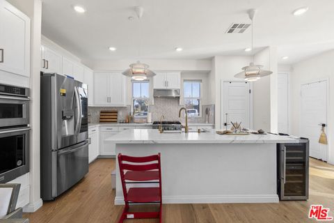 27751 Dyer Santa Clarita CA 91387