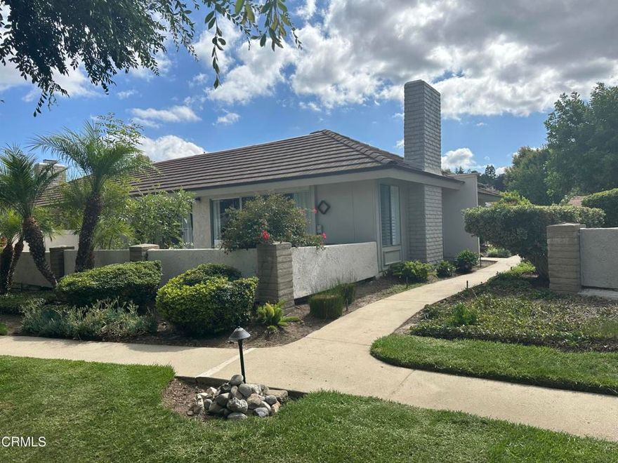 Prime Westlake Village, location, location location ,single story townhome across from lake. 3BD + 2BA , A/C , good size kitchen with large pantry .Stainless Steel appliances ,Dining Area , fireplace , 2-car attached garage. Laundry inside. Wood flooring, 2-two extra large patios. Sparkling community pool and spa. walk to the lake. South of Triunfo Canyon ,Very warm and cozy with approx. 1500 of living space. Close to shopping , fine dining ,hiking, boating and biking . Submit on pets.