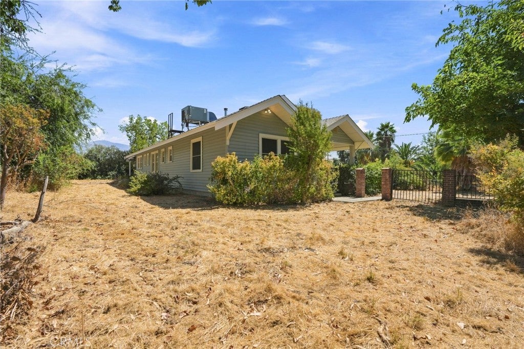 30764 Ave 176