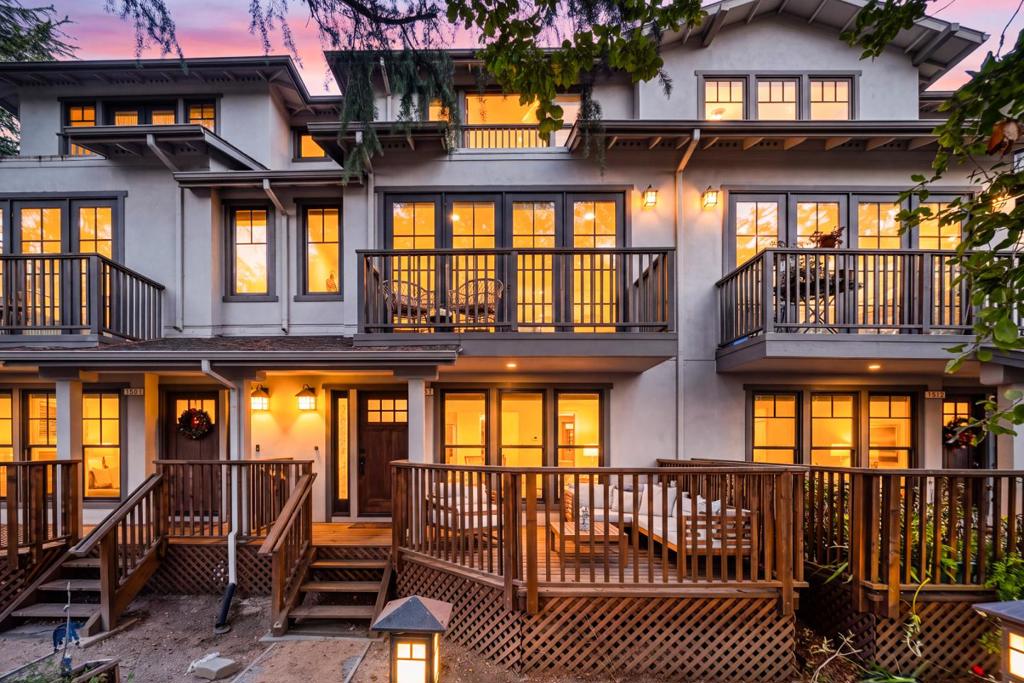 1507 Hummingbird Place