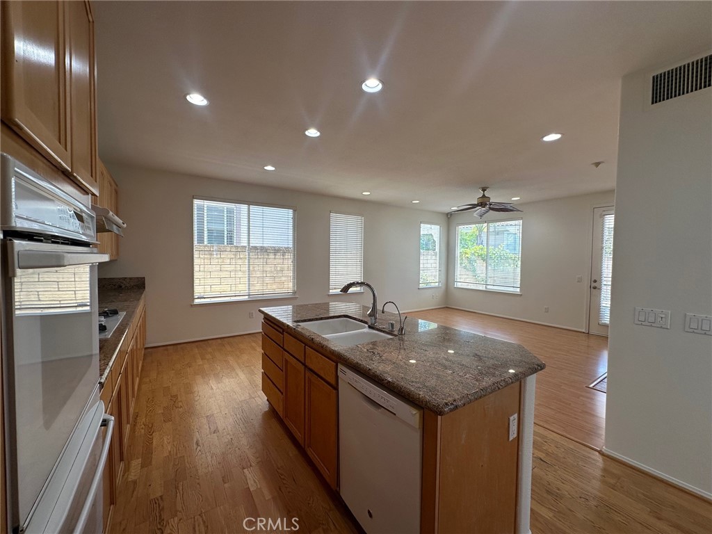Verdigris (614) - Residential Lease