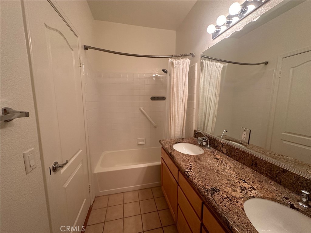 Verdigris (614) - Residential Lease